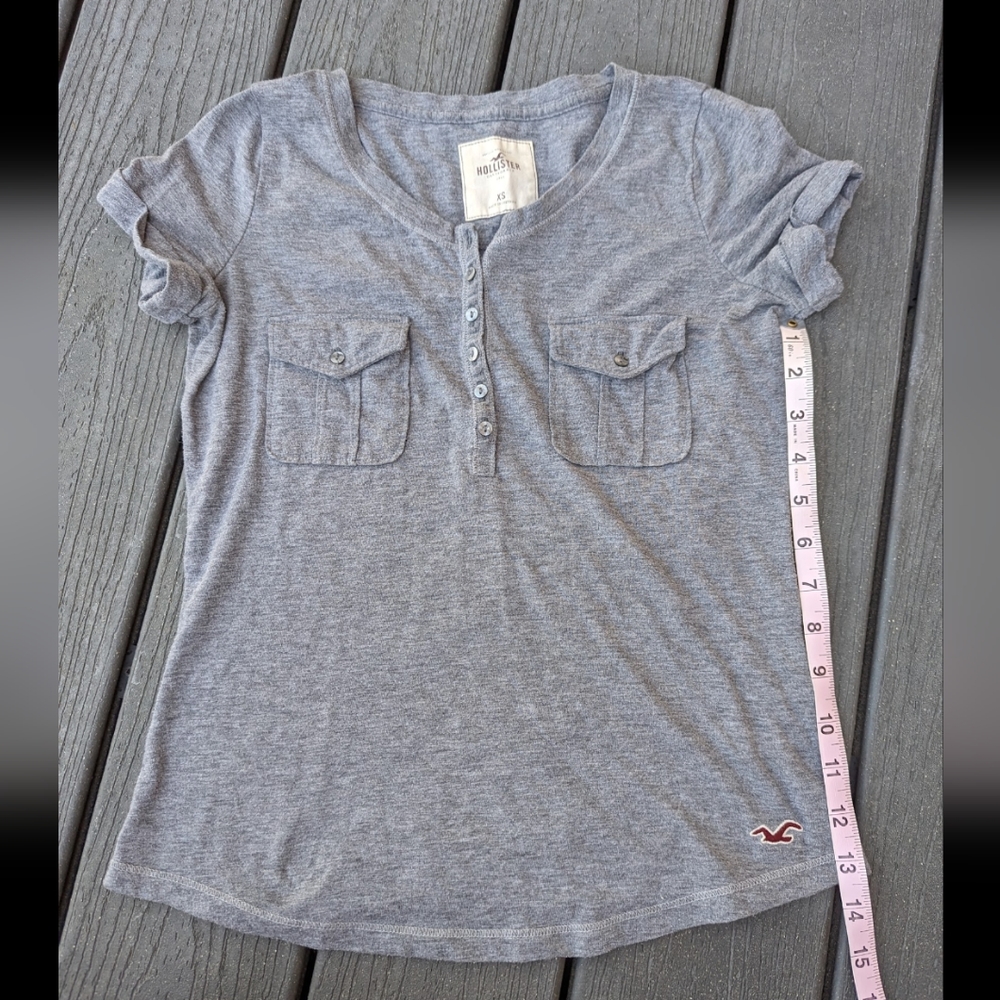 Flattering T-Shirt - Picture 3 of 4